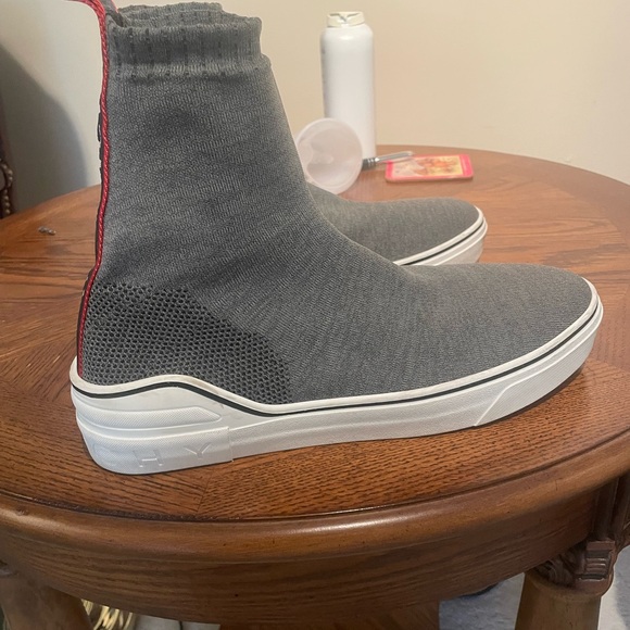 Size 12 Givenchy George V sock sneaker. - Picture 2 of 6